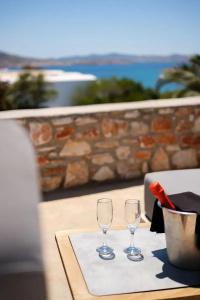Paros Agnanti - 50