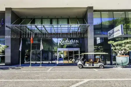 Radisson Residences Vadistanbul - 1
