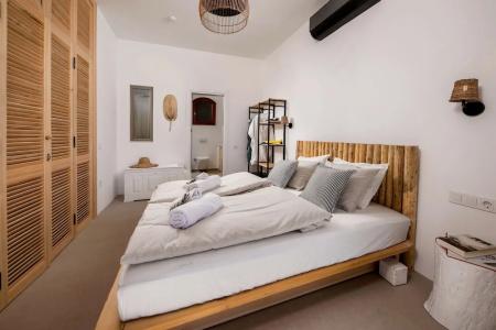 Villa Kale Suites with heated pool in winter - 74