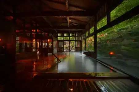 Zao Kokusai - 32