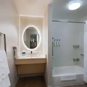 TownePlace Suites by Marriott - 24