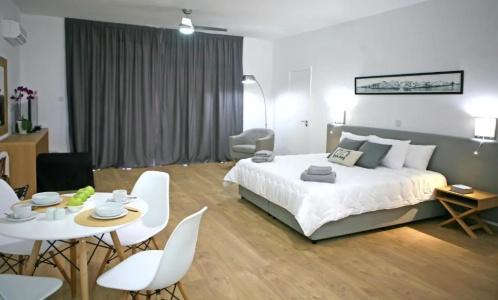 Corina Suites & - 35