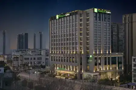 Holiday Inn Express Chengdu Huanhuaxi, An Ihg - 23