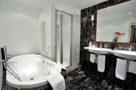 Golden Tulip Central - 133