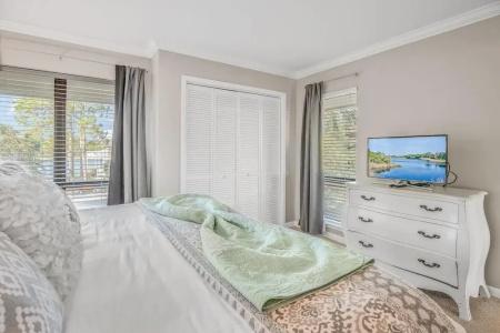 Harbour Point 914 - 1