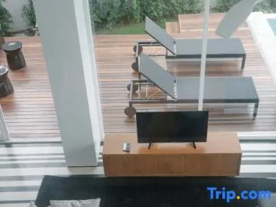 Veranda Pool Suite - 54