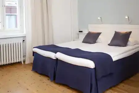 Emma - 6