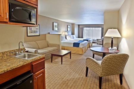 Holiday Inn Express & Suites Vancouver Mall-Portland Area - 41
