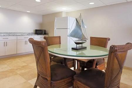 Holiday Inn Resort Beach, An Ihg - 89