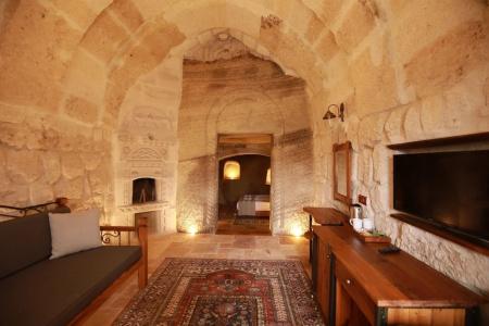 Sarnich Cave Suites - 12