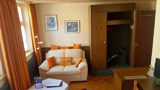 Hotel-Restaurant Goldenes Lamm - 33