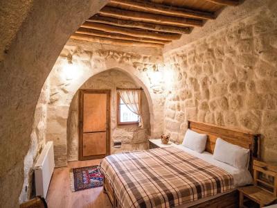 Atilla's Cave - 238