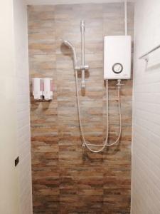 White House Hostel - 19