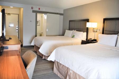 Hampton Inn & Suites by Hilton University NW - 5