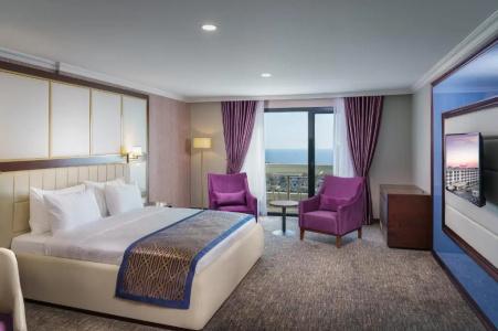 Ramada Plaza By Wyndham - 42