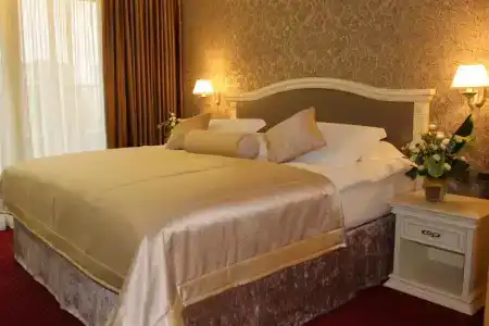 Grand & Spa Tirana - 38