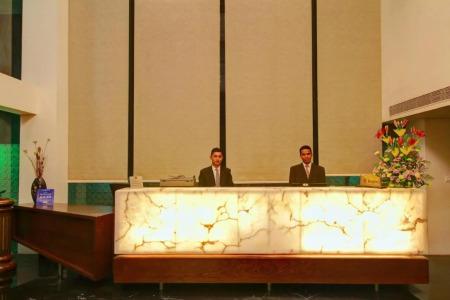 Monarch Luxur - Infantry Road - 13