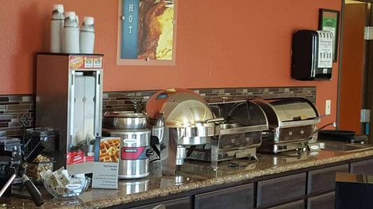 Best Western Airport Inn & Suites - 29