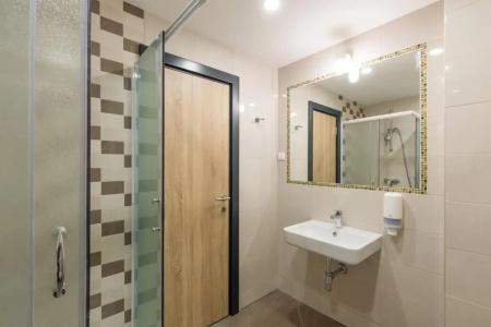 Premium Crown Suites - 7
