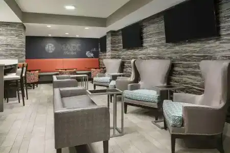 DoubleTree by Hilton Orlando Airport - 27