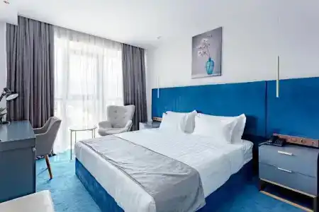 Ramada by Wyndham Tbilisi Old City - 28