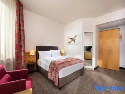 Holiday Inn Frankfurt Airport - Neu-Isenburg, An Ihg - 81