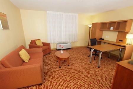 TownePlace Suites by Marriott - 40