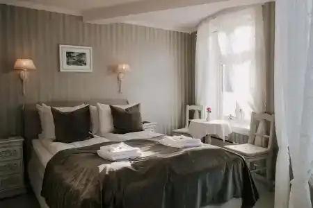 Gamlebyenl - - 2