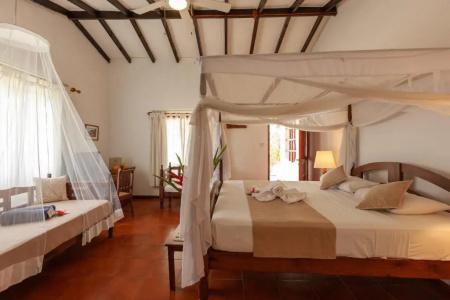Cote d'or Lodge - 100