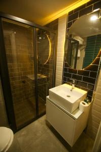 Cevik Palace Otel - 19