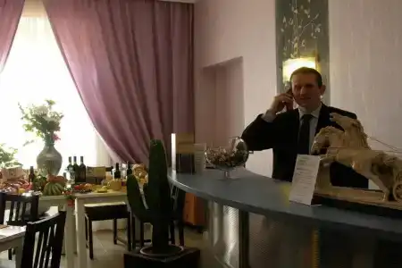Cesar Palace Guesthouse - 5