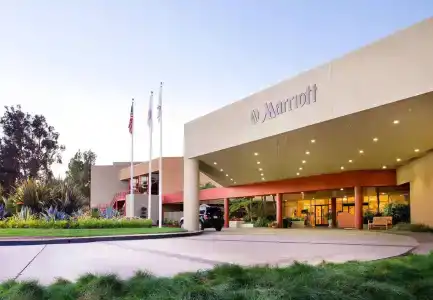 Ventura Beach Marriott - 26