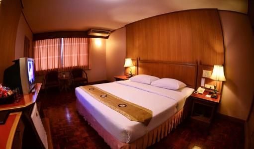 Silom Village Inn - 2