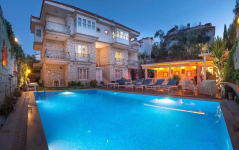Derin Konak - Adults Only +12 - 15