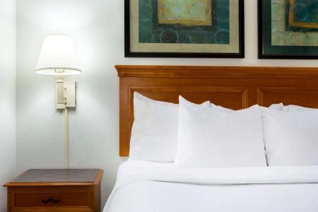 La Quinta by Wyndham Austin Southwest - 56