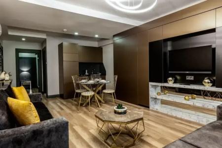 A Palace Suites - 221