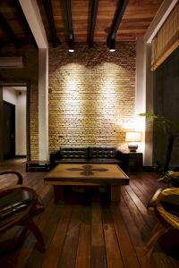 1825 Gallery - 19