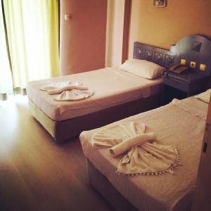 Sayar Apart - 18