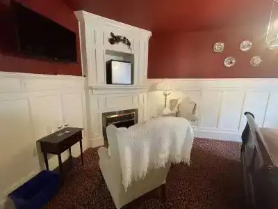 Maryhill Inn - 28