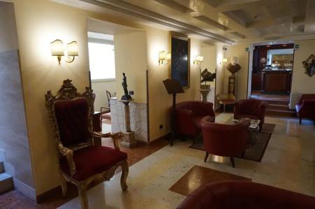 Aurelius Art Gallery - 13