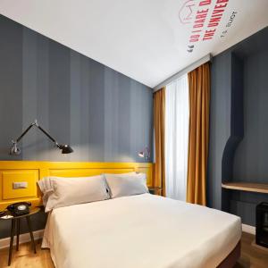 The Modernist - 37
