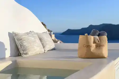 Canvas Suites - 29