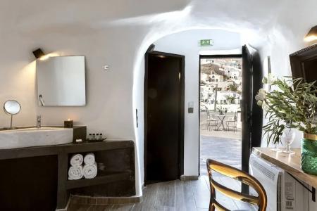 Pearl of Caldera Oia - Boutique by Pearl Collection - 215
