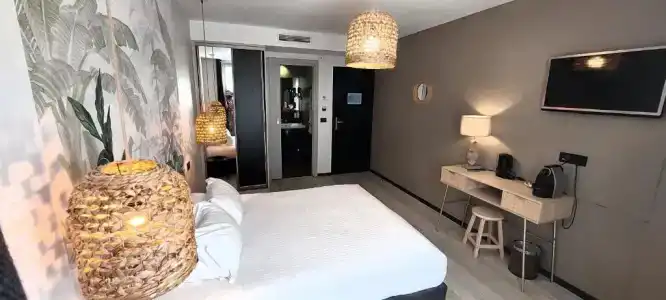 Helussi Hôtel - 88