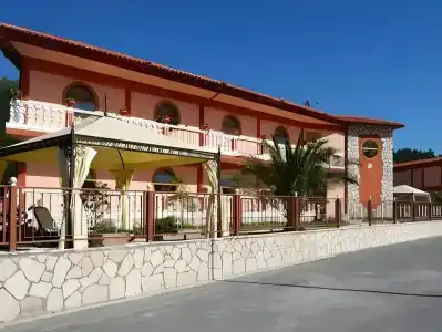 Petros Italos - 7