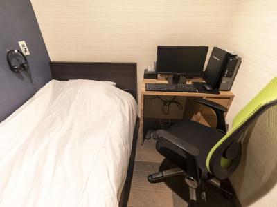 Oyo Smart Sleeps - 37