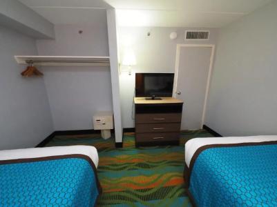 Marjac Suites Virginia Beach Oceanfront - 36