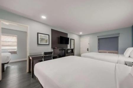 SureStay by Best Western San Antonio Riverwalk - 41