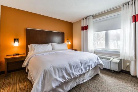 Four Points by Sheraton - 45