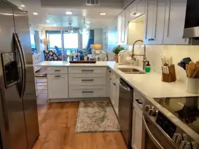 Hibiscus Oceanfront - 58